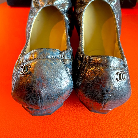 Chanel Metallic Two-tone Ballet flats - Picture 3 of 5